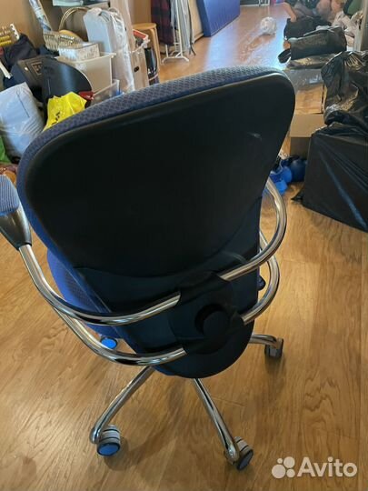 Компьютерное офисное кресло
