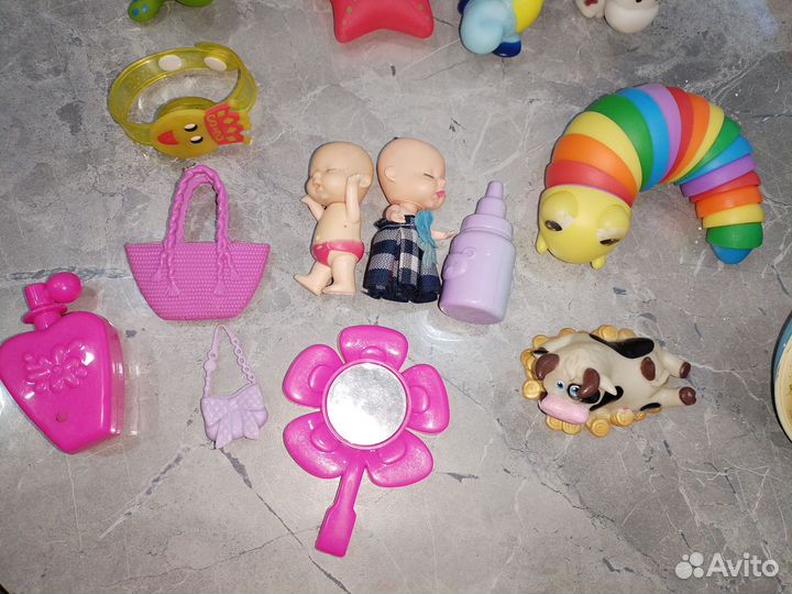 Развивающие игрушки для малышей пакетом