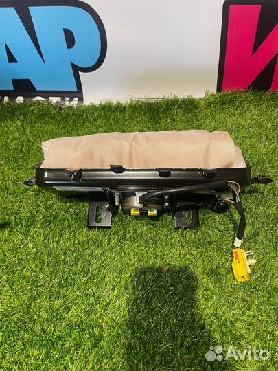 Подушка безопасности пассажира Ford Mustang