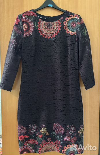 Платье Desigual 42-44