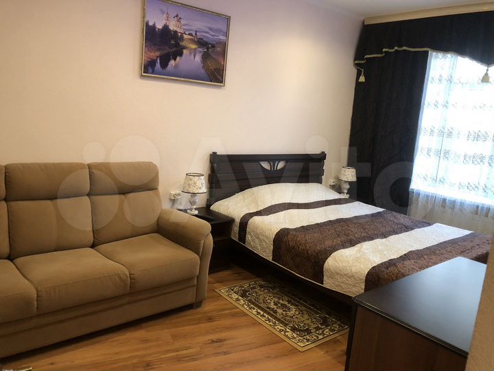 2-к. квартира, 56 м², 2/5 эт.