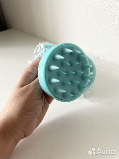 Массажная щетка для мытья головы 2шт новые