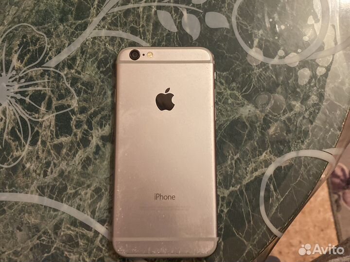 Телефон iPhone 6