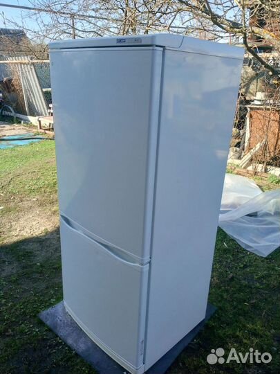 Холодильник атлант бу