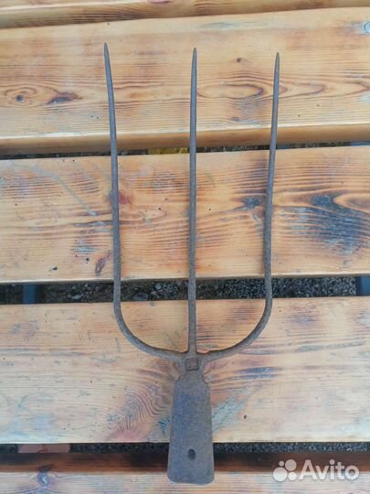 Вилы кованые
