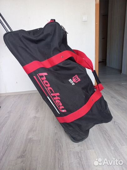 Продам хоккейную сумку MAD GUY на колесах