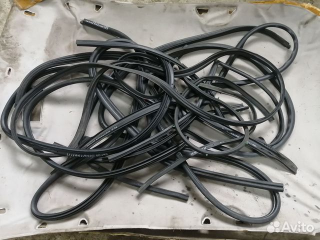 Уплотнитель двери для Nissan Primera P11 1996-2002