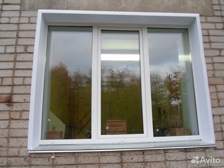 Окно пластиковое с отделкой