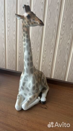 Статуэтка фарфор жираф