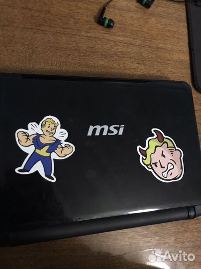 Ноутбук msi u180