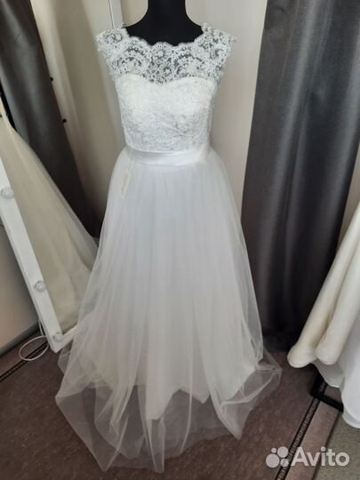 Свадебное платье с рукавами новое