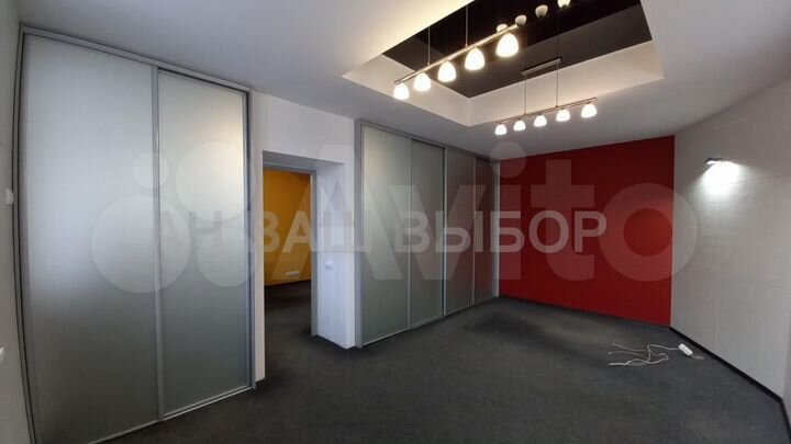 Продаётся Офис в центре Тюмени, 40.5 м²