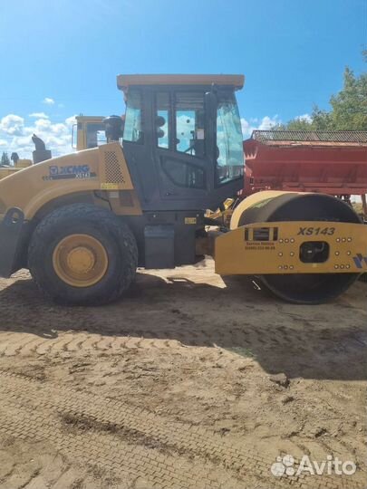 Дорожный каток XCMG XS143, 2022