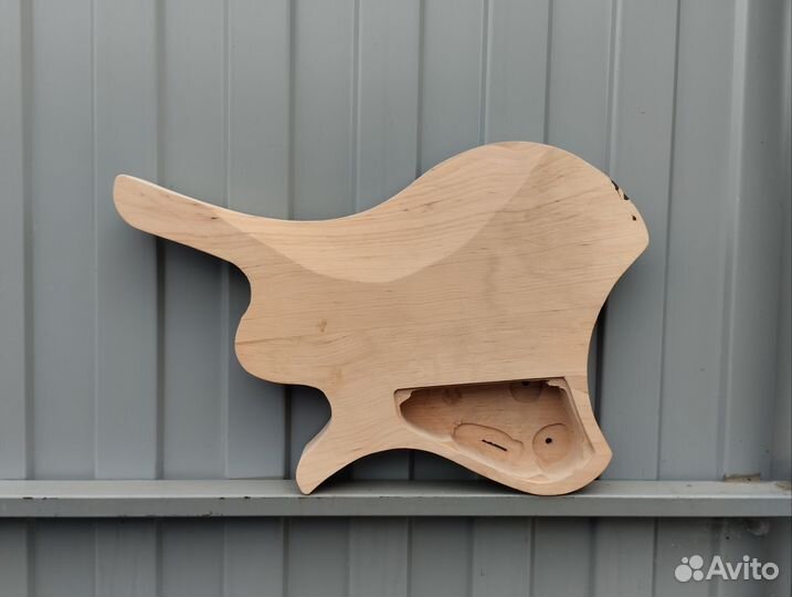 Дека для электрогитары (Headless)