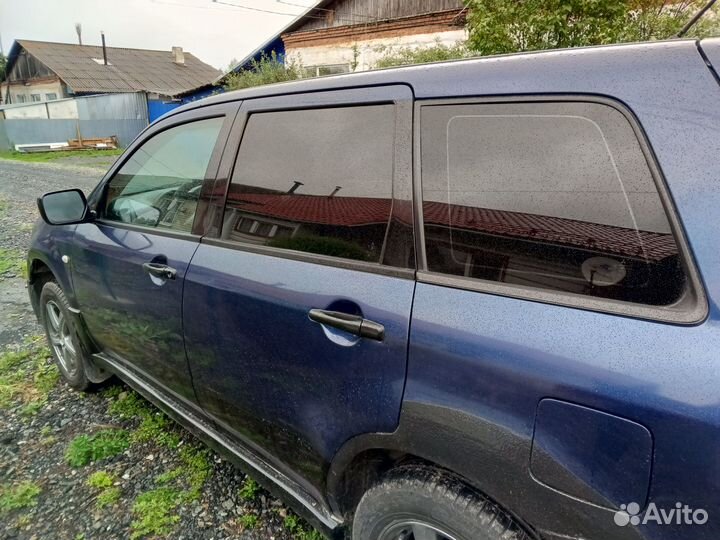 Mitsubishi Outlander 2.0 МТ, 2003, 288 698 км