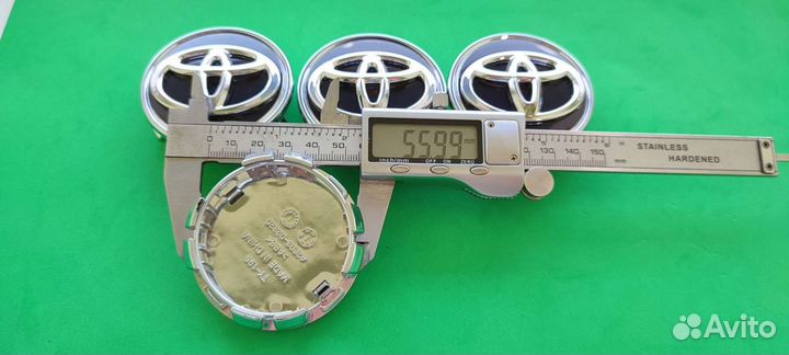 Колпачки на литые диски Toyota 62 mm 4шт