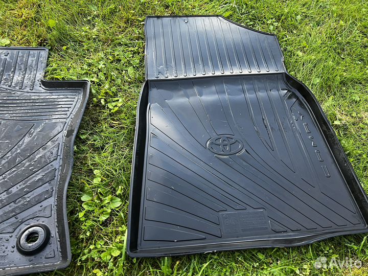 Коврики на camri