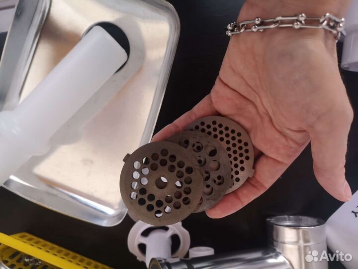 Мясорубка Galaxy gl2410