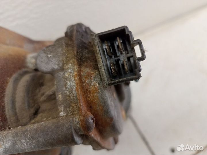 Моторчик стеклоочистителя передний