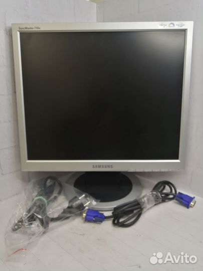 Монитор Samsung SyncMaster 710N