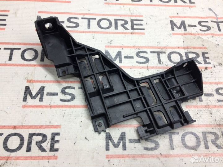 Кронштейн фары передний левый Audi Q5 8R cdnc 2009