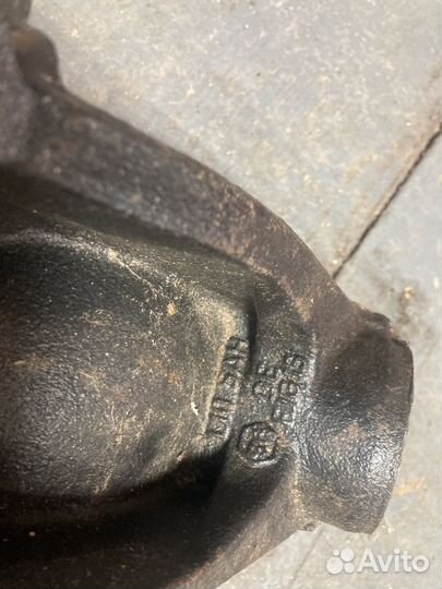 Поворотный кулак Oktavia/Golf/Bora/Seat