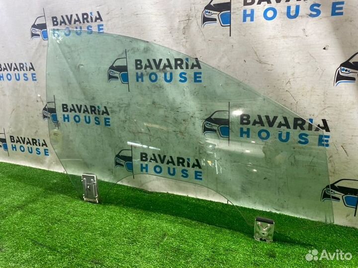 Стекло двери передней правой Volkswagen Passat Cc