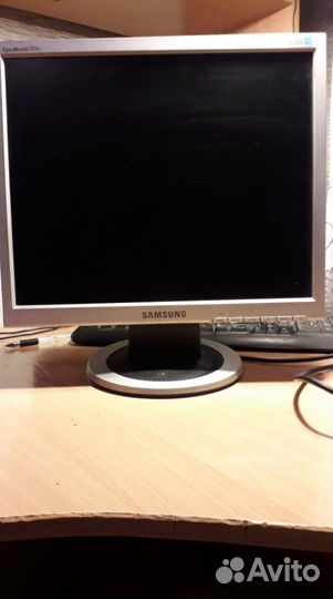 Монитор sumsung SyncMaster 721n