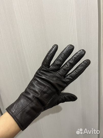 Перчатки женские кожаные
