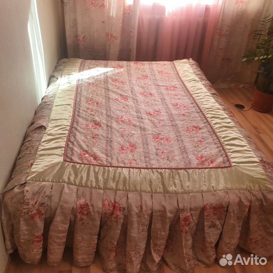 Шторы с ламбрекеном на 2 окна+покрывало