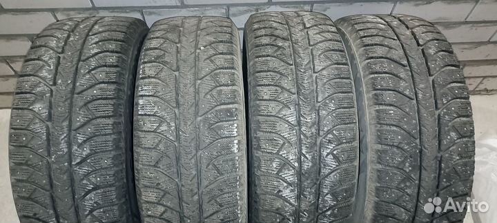 Bridgestone Ice Cruiser 7000 225/60 R17 103T