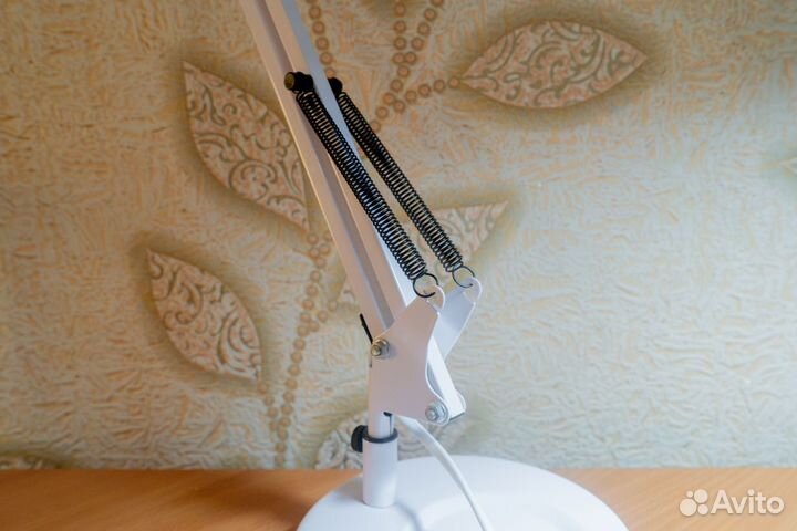 Лампа настольная