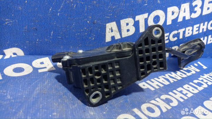 Педаль газа Toyota Camry 40 седан 2AZ-FE 2008