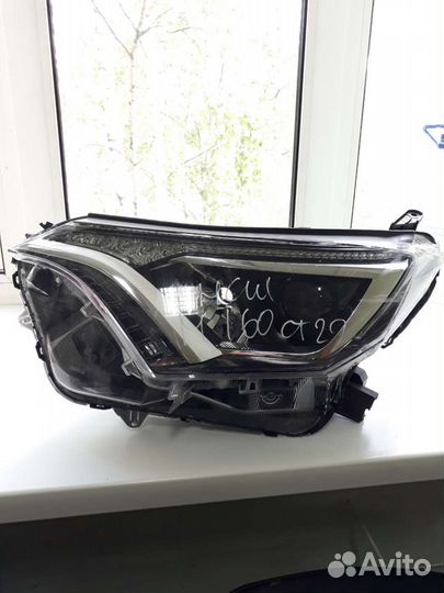 Блок фара левая Тойота рав-4