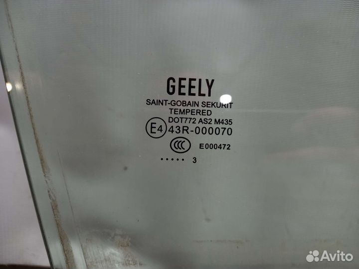Стекло двери передней правой Geely Emgrand EC7