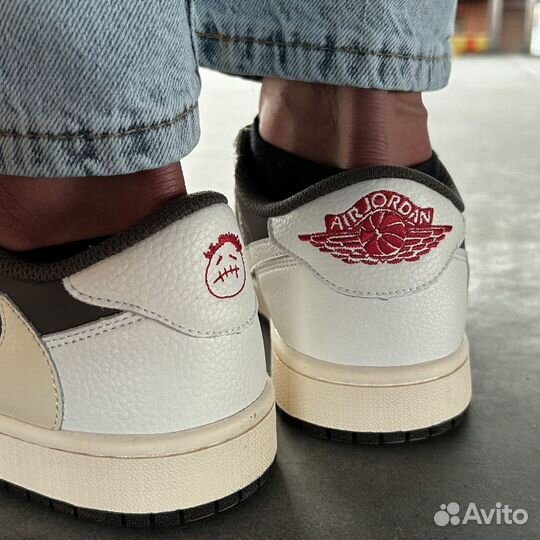 Nike air jordan 1 travis scott reverse mocha