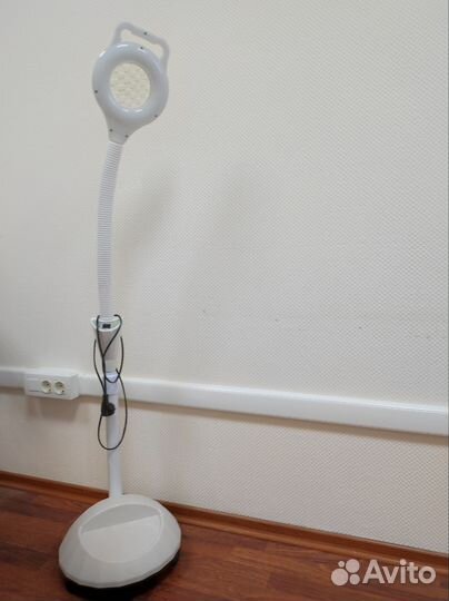 Лампа для педикюра передвижная