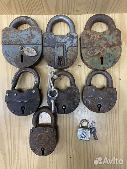 Замок, подкова