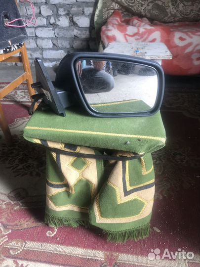 Зеркало на приору