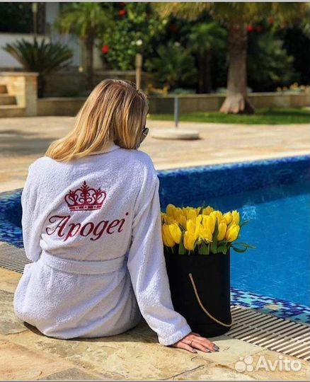 Халат с вышивкой