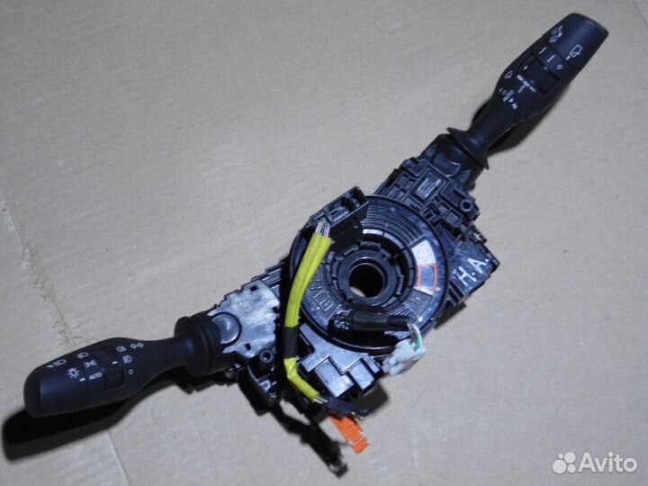 Подрулевые переключатели в сборе Лексус NX