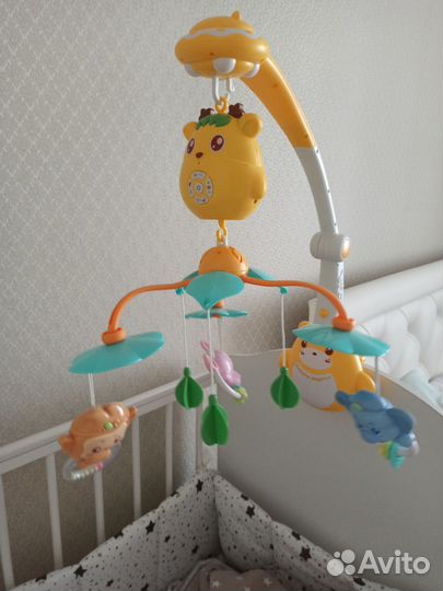Карусель музыкальная (мобиль)с проектором