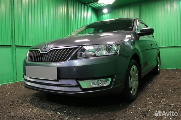 Защитная сетка радиатора хром Skoda Rapid (2012-20