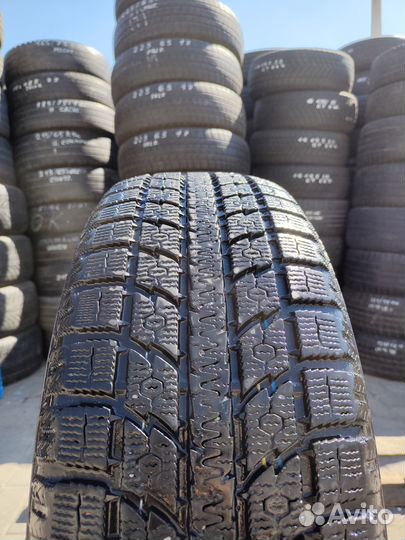 Toyo Observe GSi-5 235/55 R20 102Q