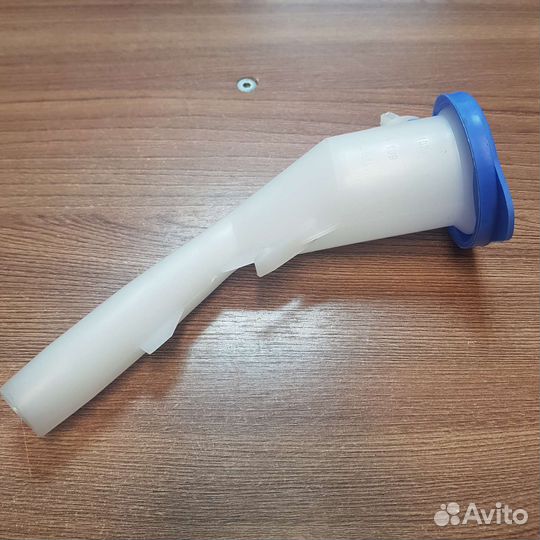 Горловина бачка омывателя Ford Focus 3