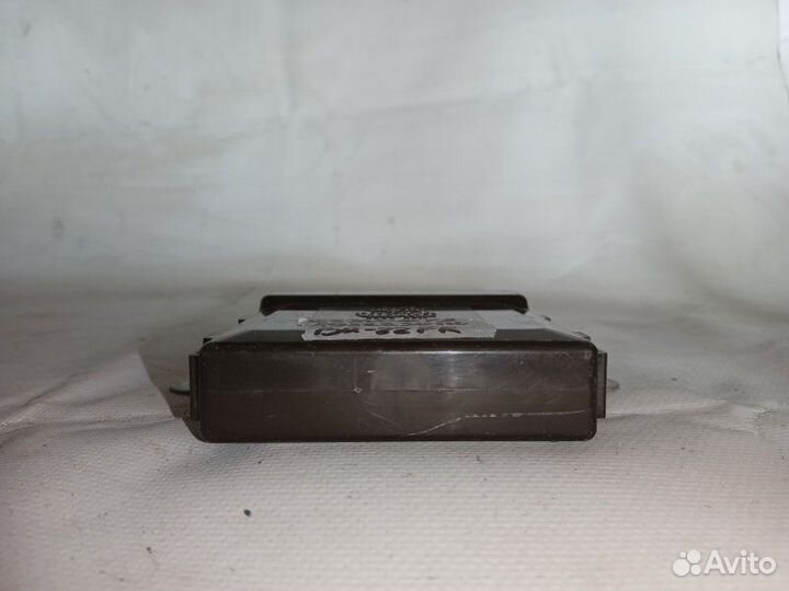 Блок управления дверьми передний правый Lexus