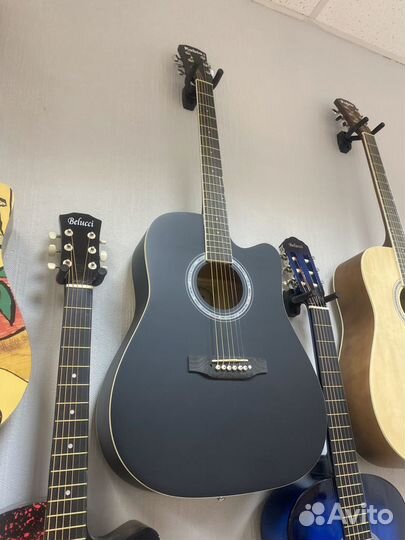Гитара новая