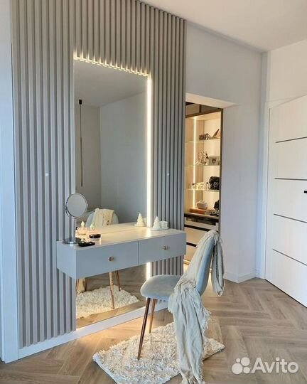 Туалетный столик с зеркалом на заказ