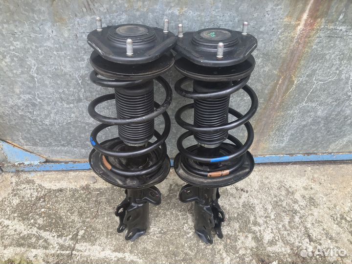 Продам амортизаторы Corolla 120-150 Европа