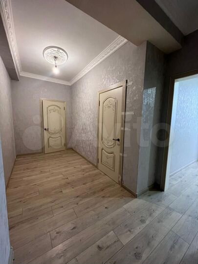 2-к. квартира, 75 м², 5/10 эт.